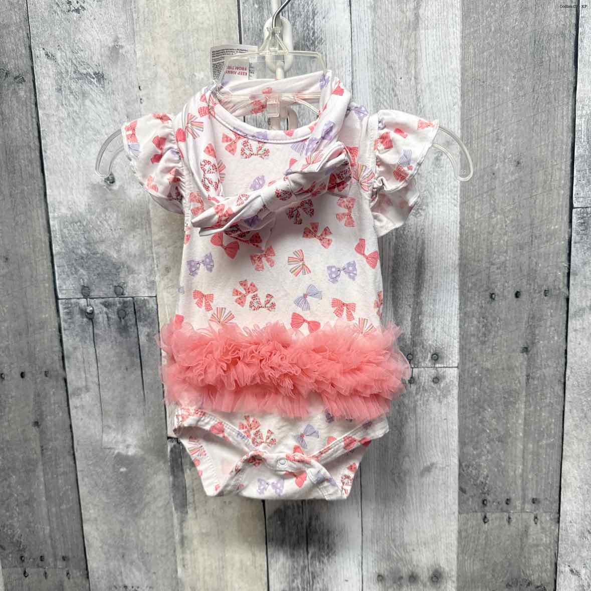 Size 0-3 Months White/Pink Bamboo Romper