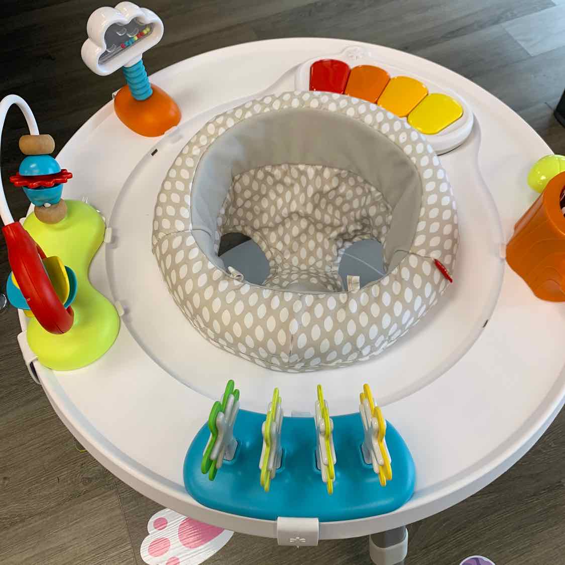 Skip Hop White/Tan Exersaucer