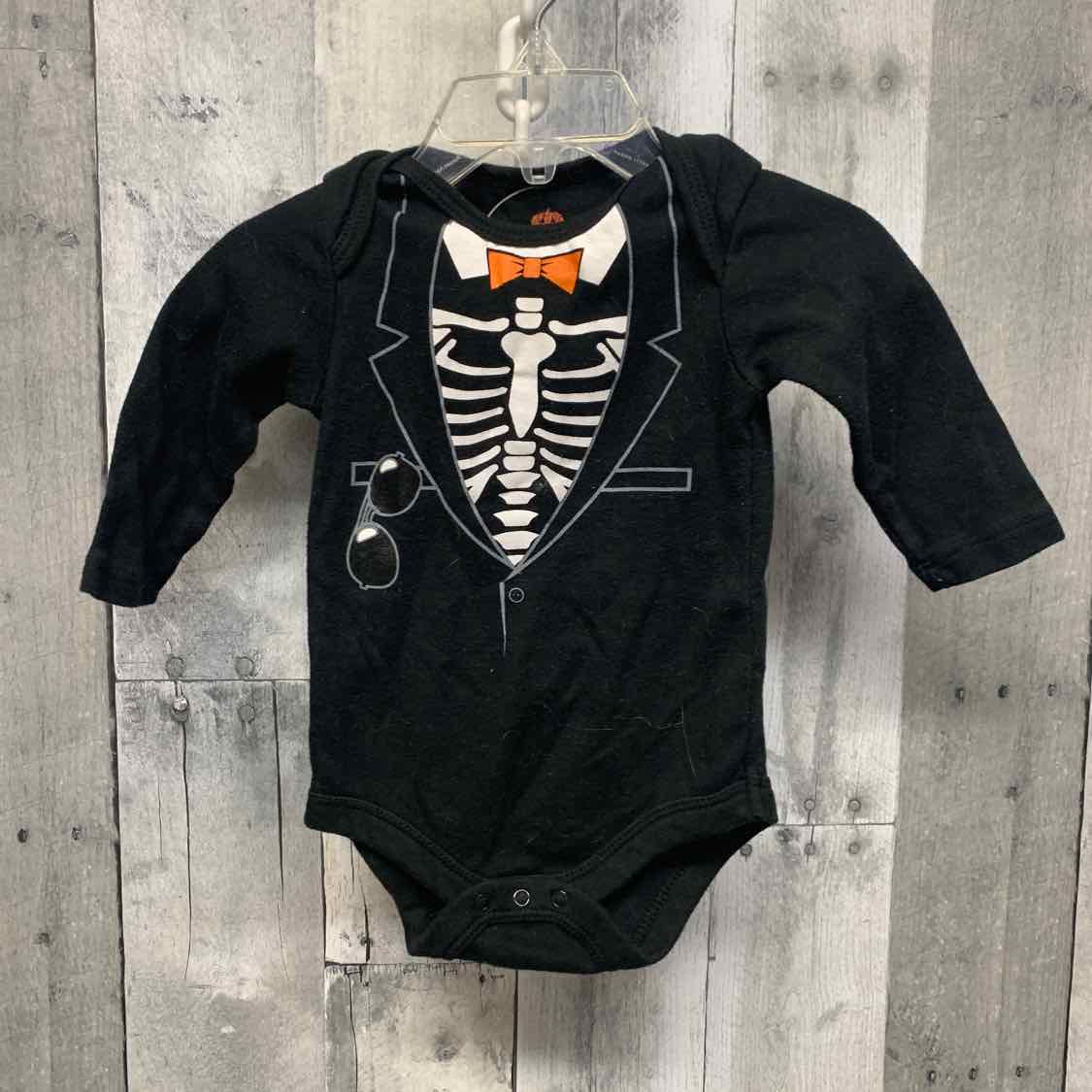 Size 0-3 Months Black/White Holiday Brands Bodysuit