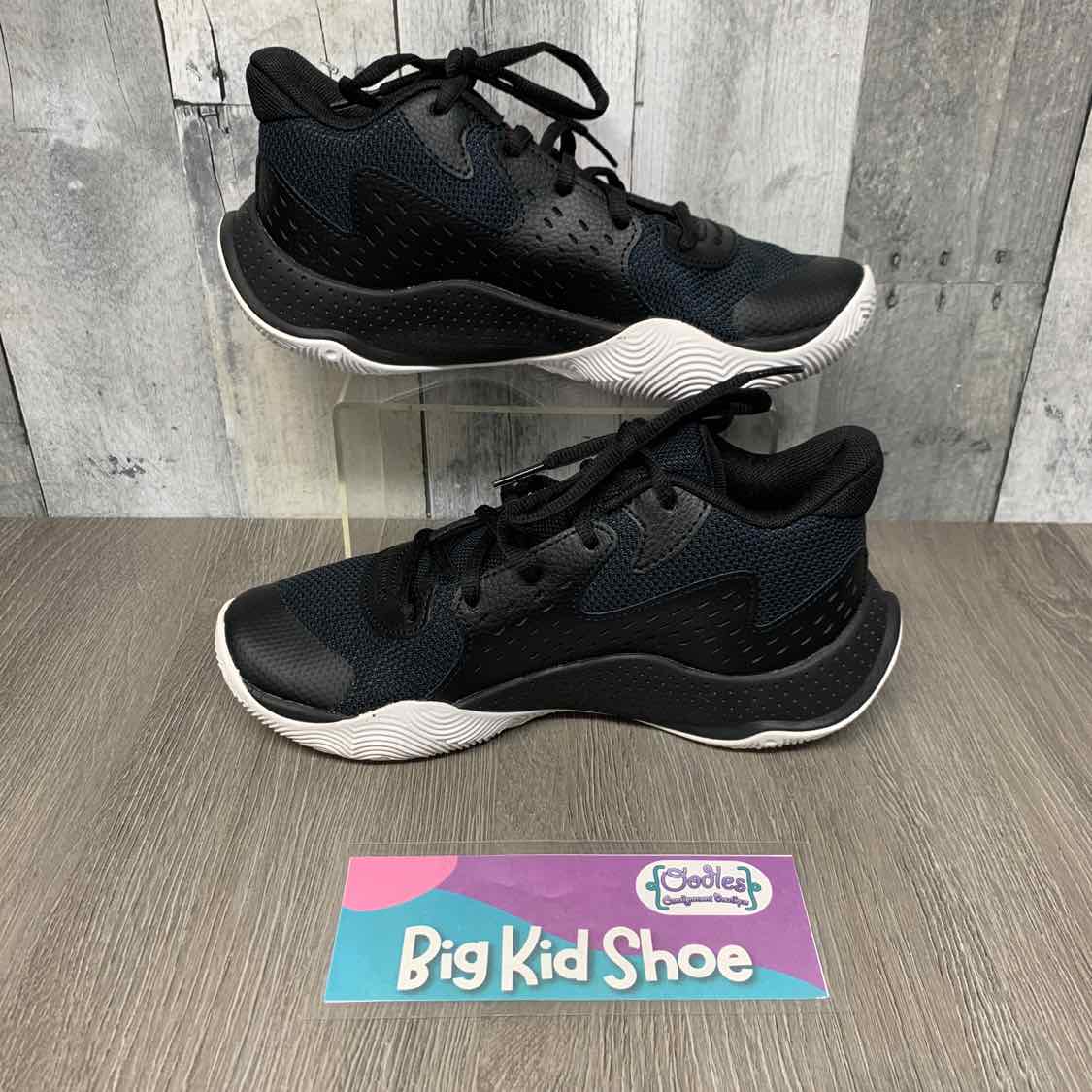 Size 6.5 Black/Red Sport Brand Sneakers