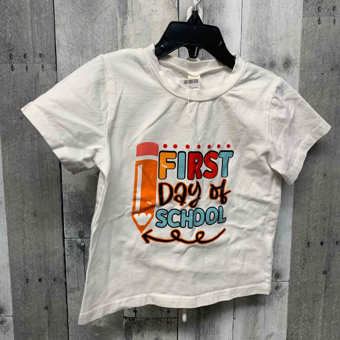 Size 3 White Graphic Boutique Brand T Shirt