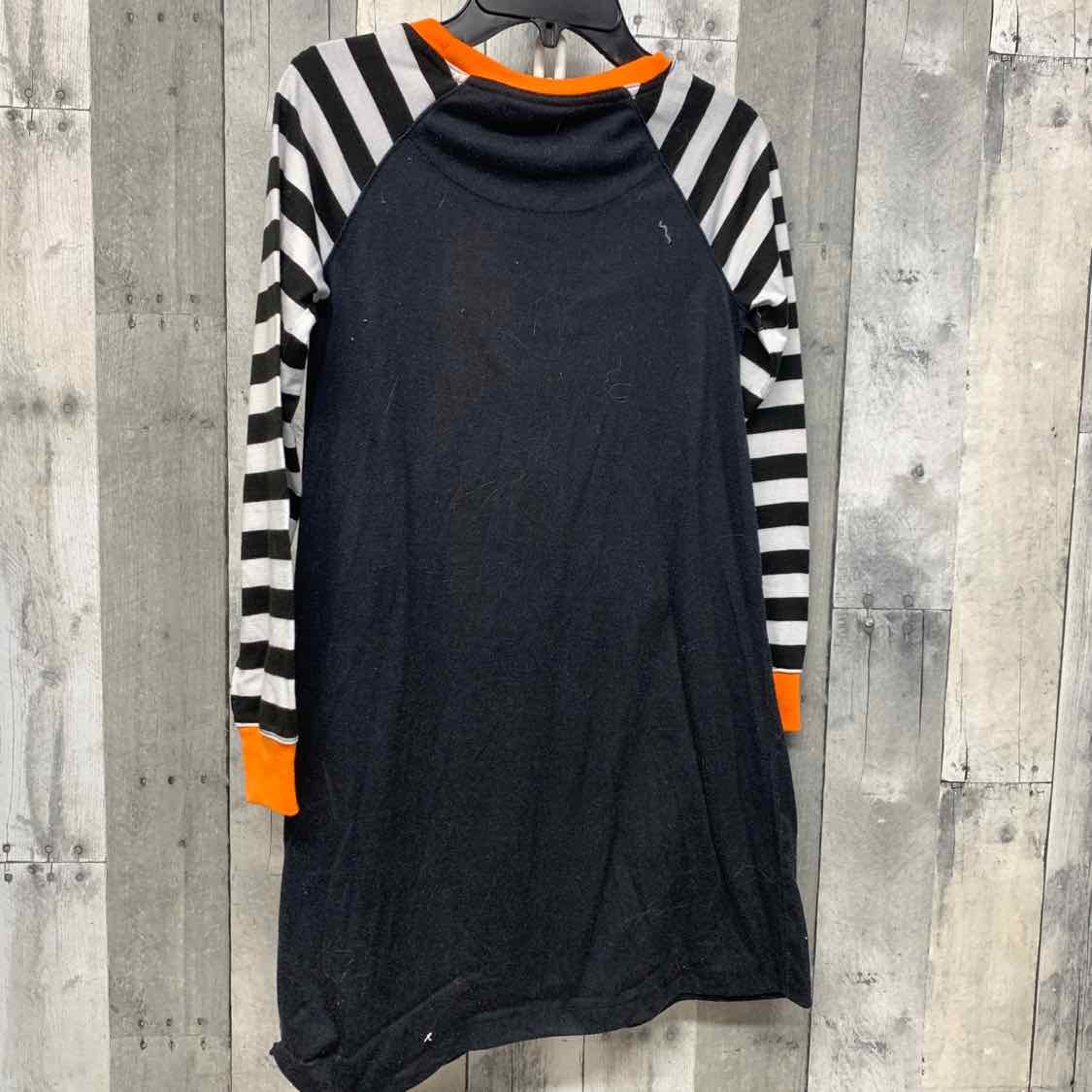 Size 9/10 Black/Orange Disney Nightgown