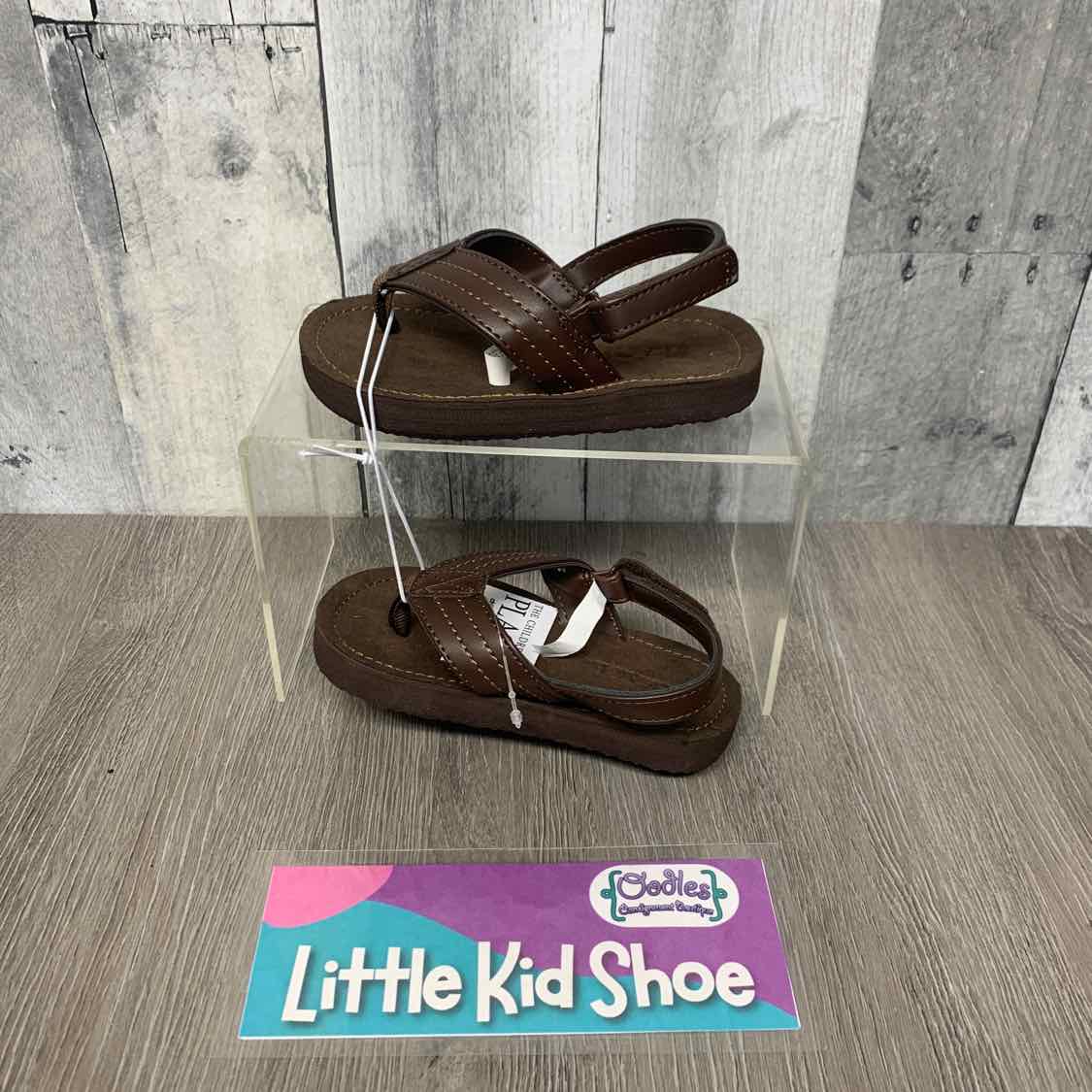 Size 6/7 Brown Children's Place Flip Flops