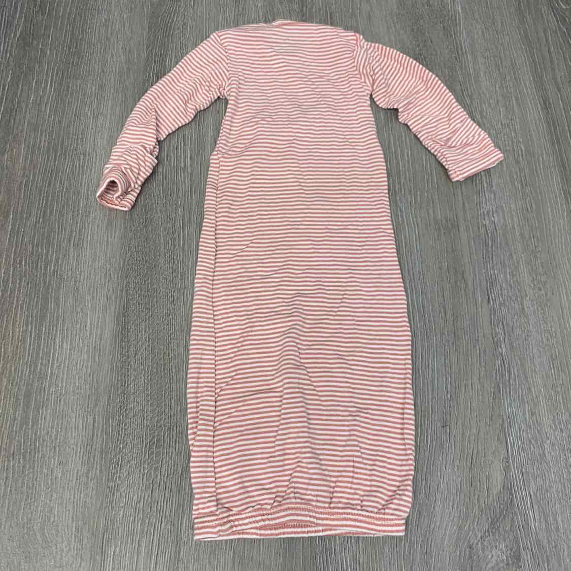 Size Preemie Pink/White Carter's Layette