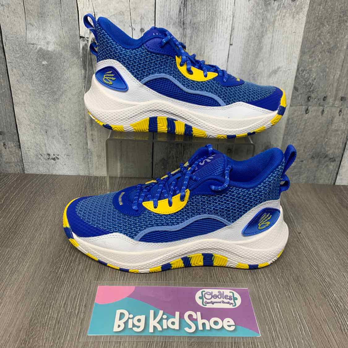 Size 5.5 Blue/Yellow Sport Brand Sneakers