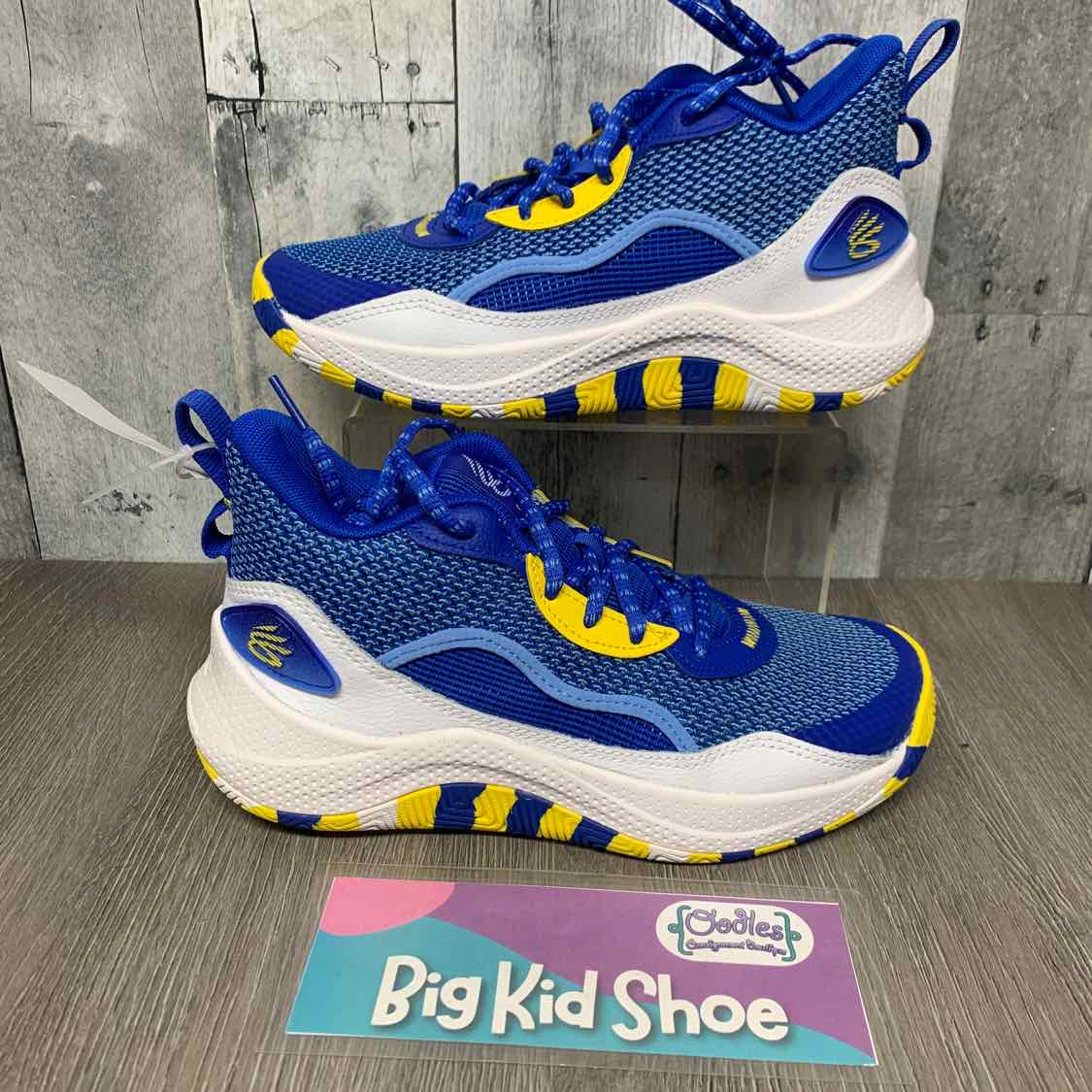 Size 5 Blue/Yellow Sport Brand Sneakers