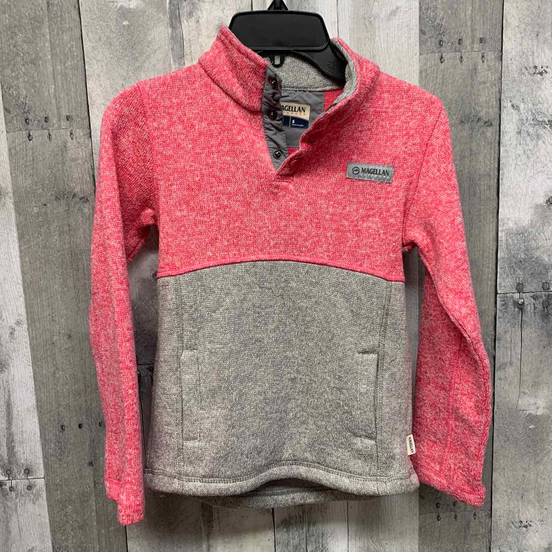 Size 6 Pink/Gray Magellan Outdoors Pull Over