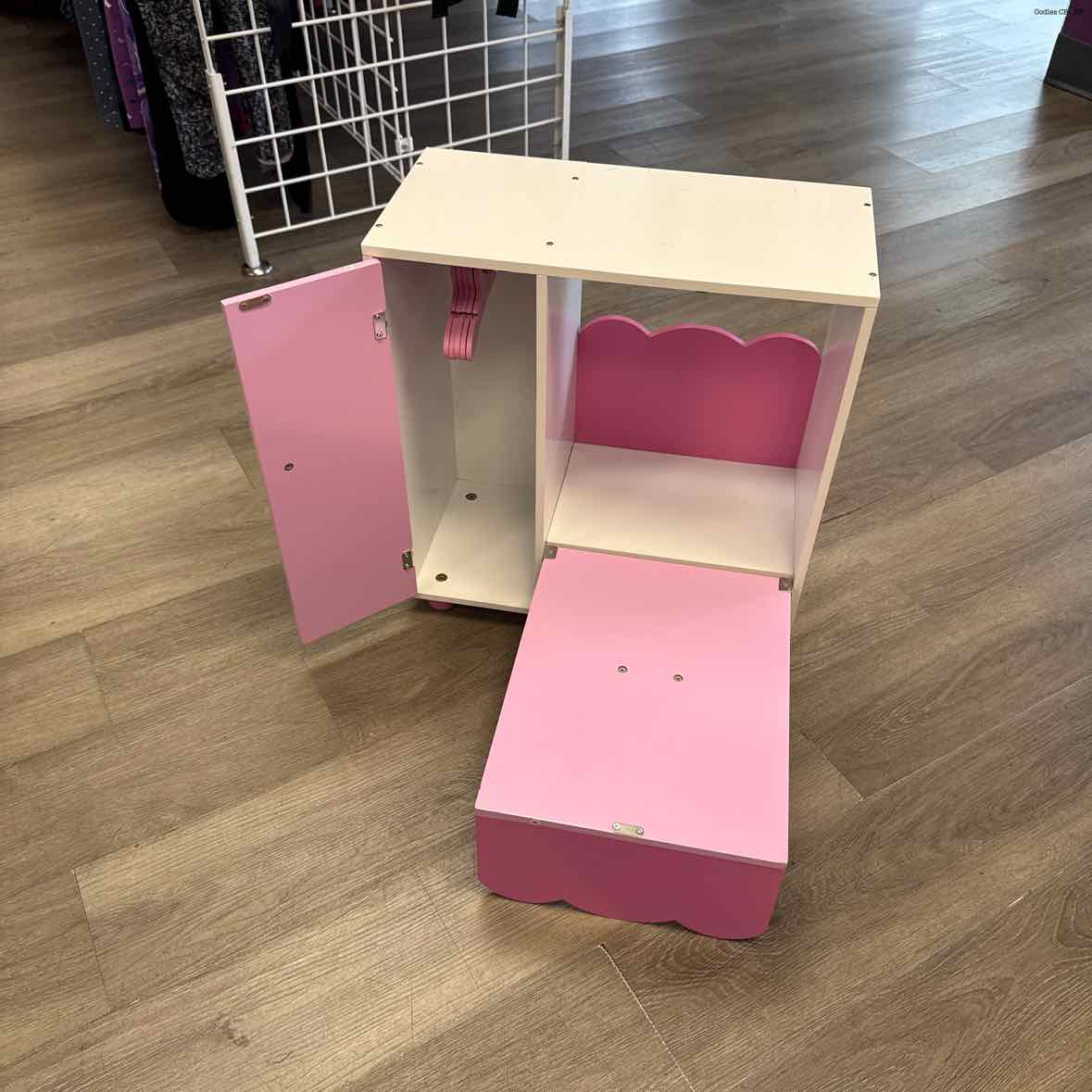Generic White/Pink Doll Playset - OodlesCB