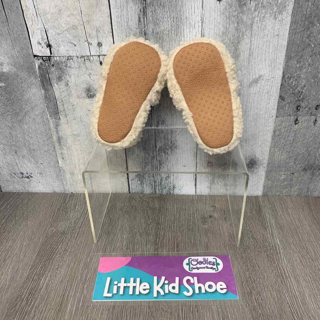 Size 6-12 Months Tan Old Navy Soft Sole Shoes