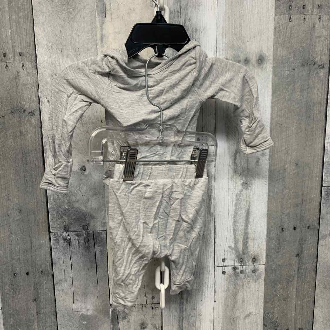 Size Newborn Gray Just One You Shirt/Pants