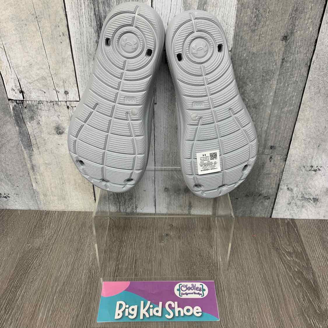 Size 3 Gray/White Sport Brand Sandals