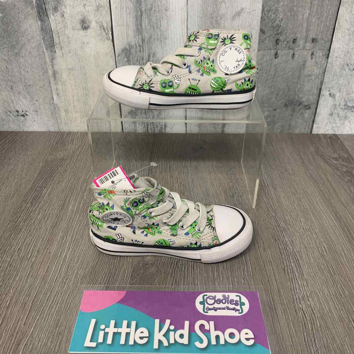 Size 7 Gray/Green Converse Sneakers