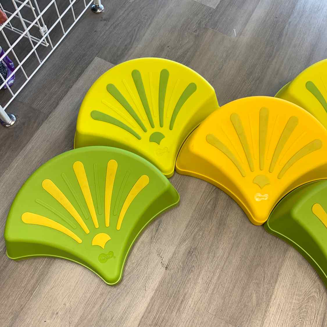 Generic Yellow/Green Sports Eq.