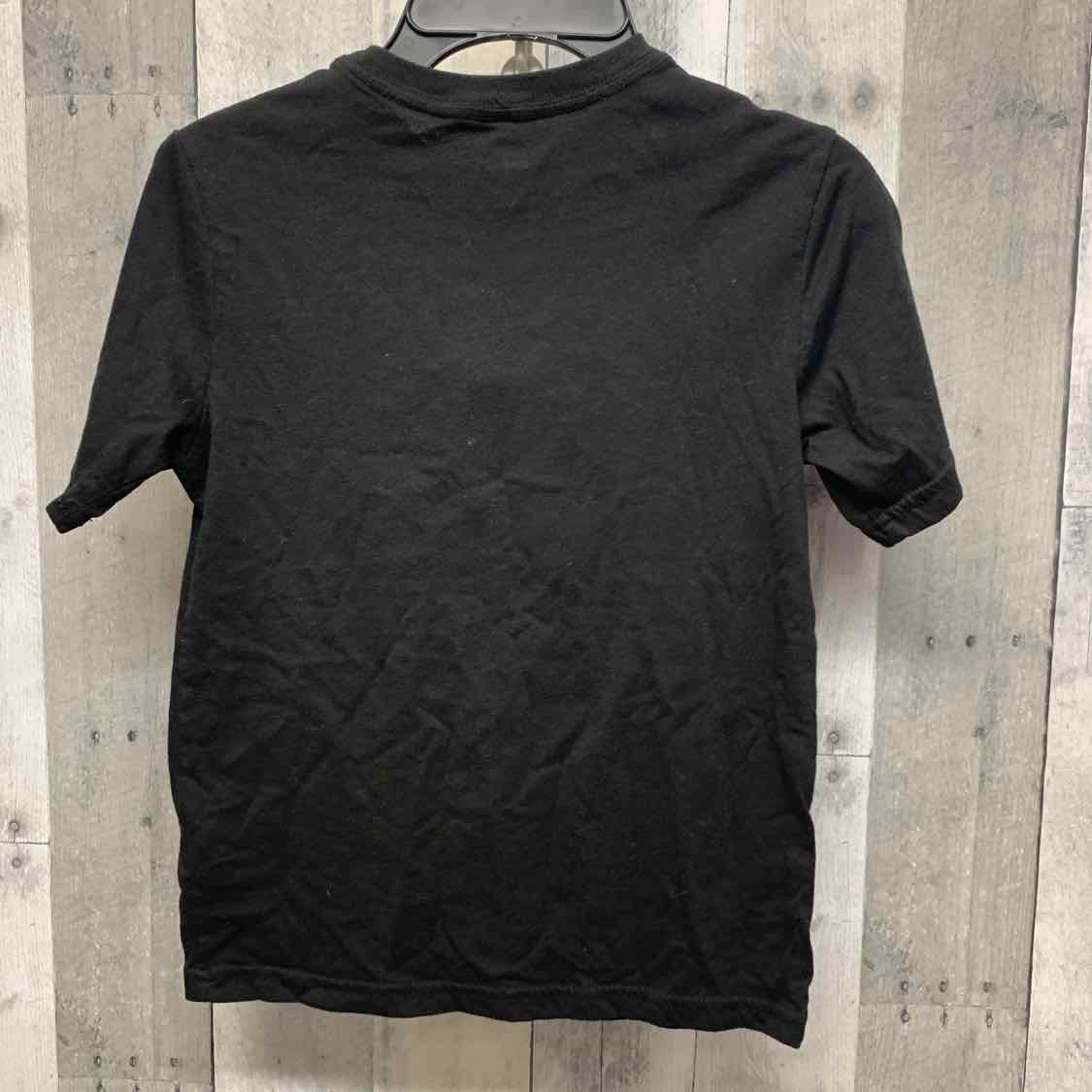 Size 8 Black Graphic Holiday Brands T Shirt