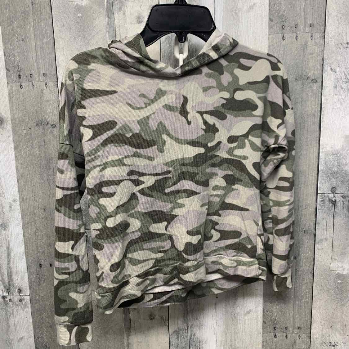 Size 7/8 Green Camo Mid Brand Long Sleeve Shirt