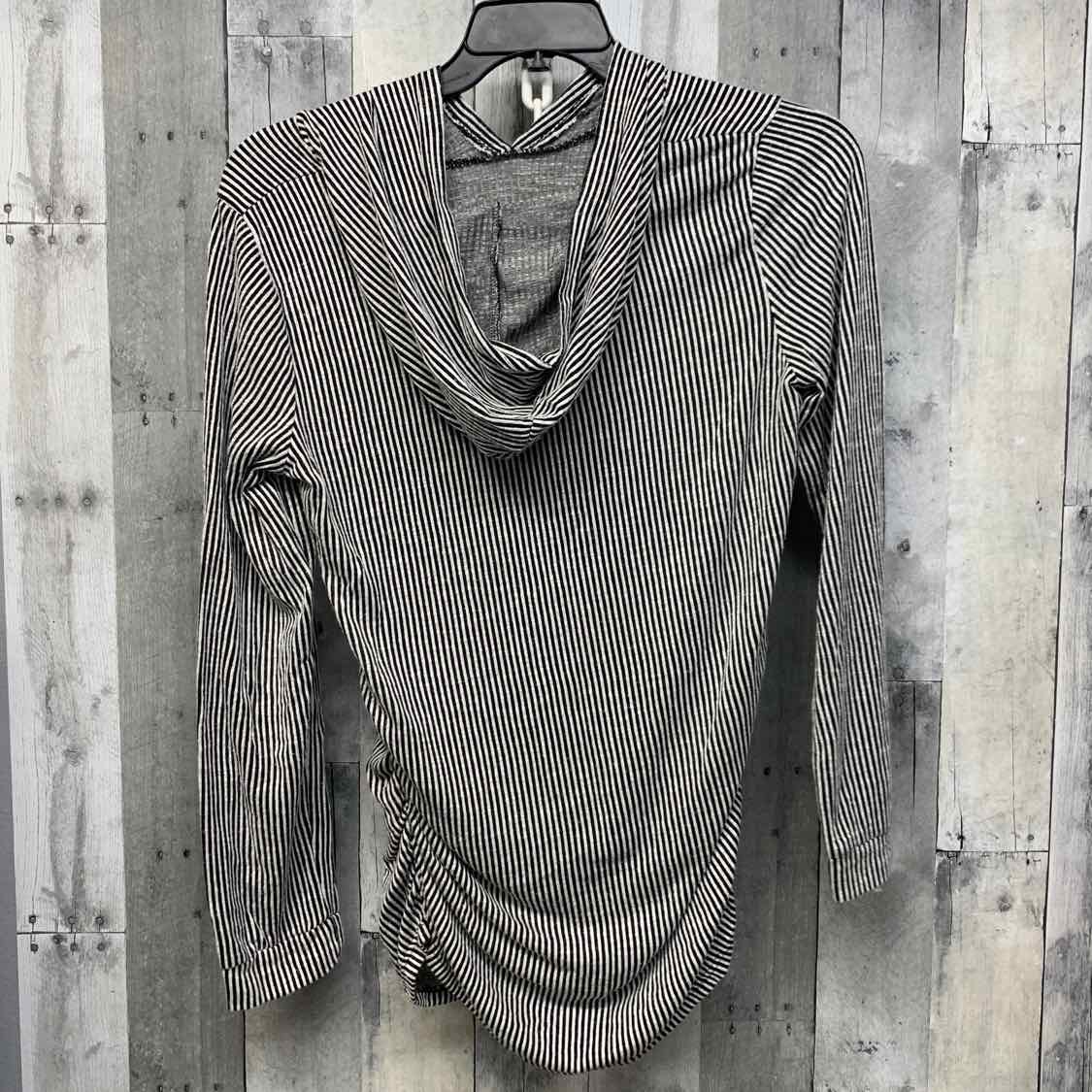 Size XL Black/White B Brand Long Sleeve Top