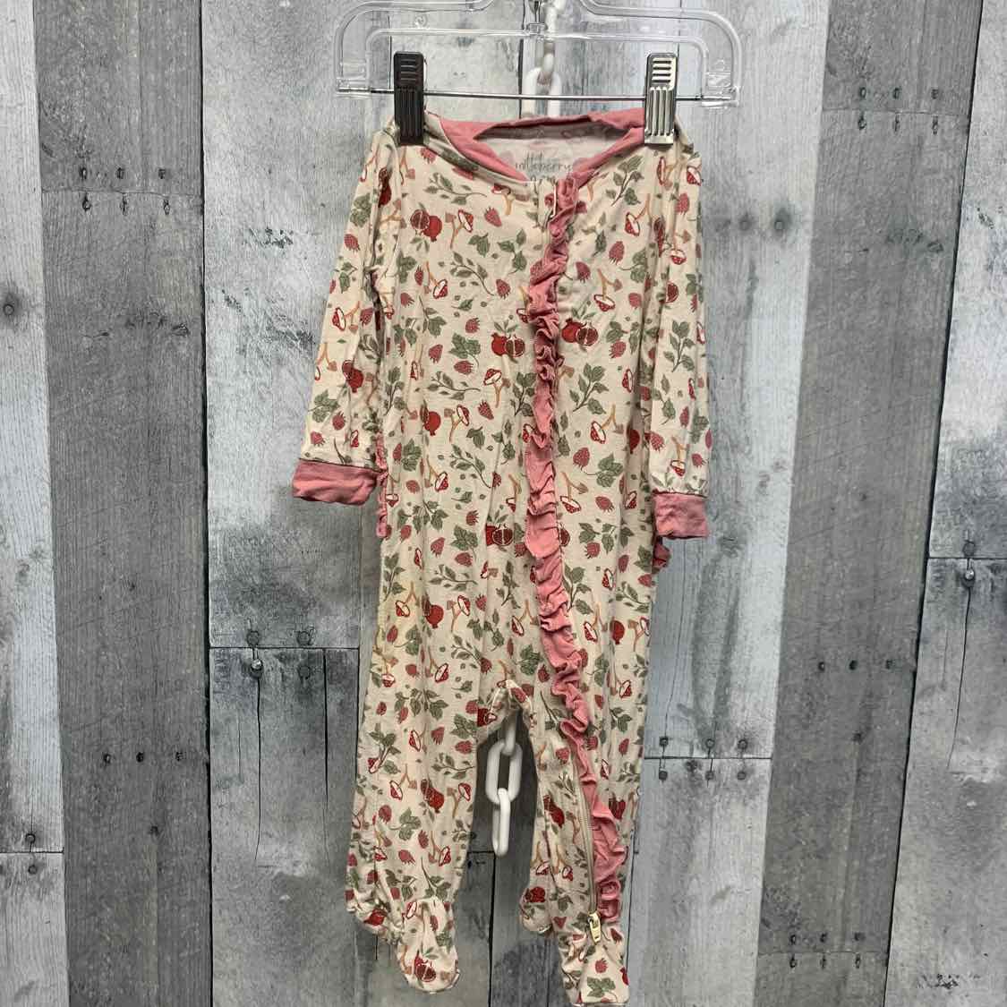 Size 0-3 Months Ivory/Pink Bamboo Footy PJs
