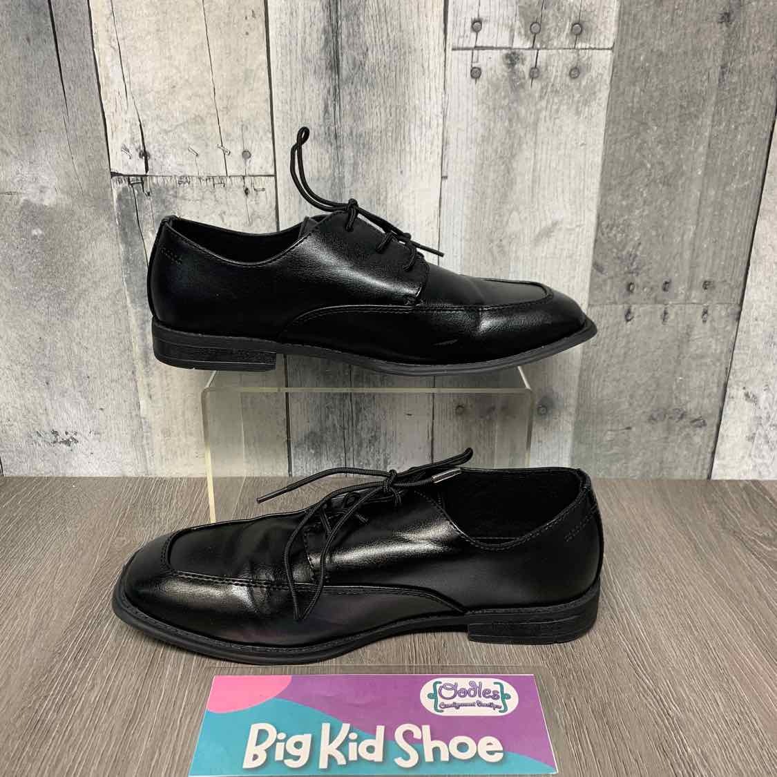 Size 5 Black Sonoma Dress Shoes