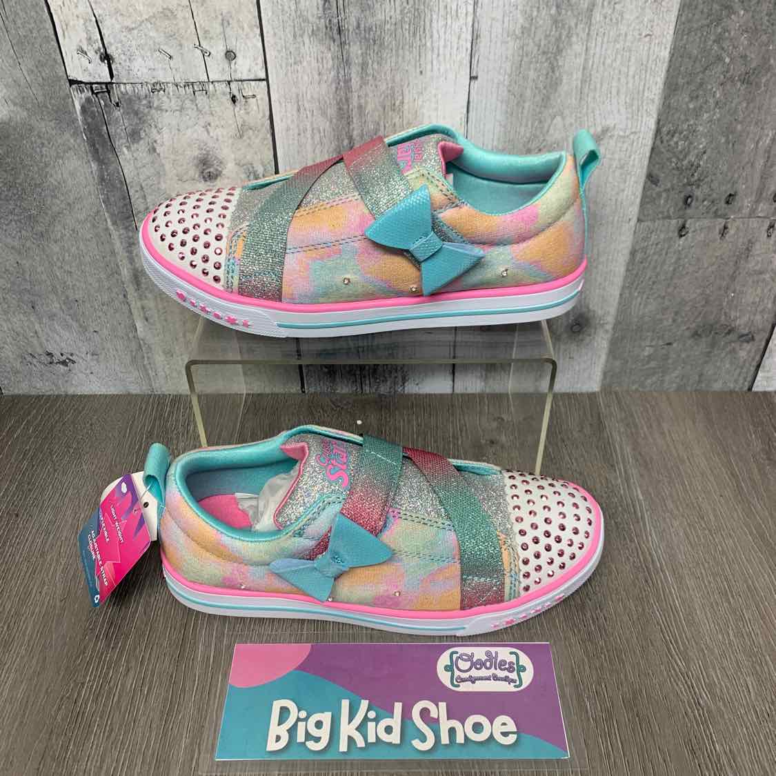 Size 2 Pink Skechers Sneakers