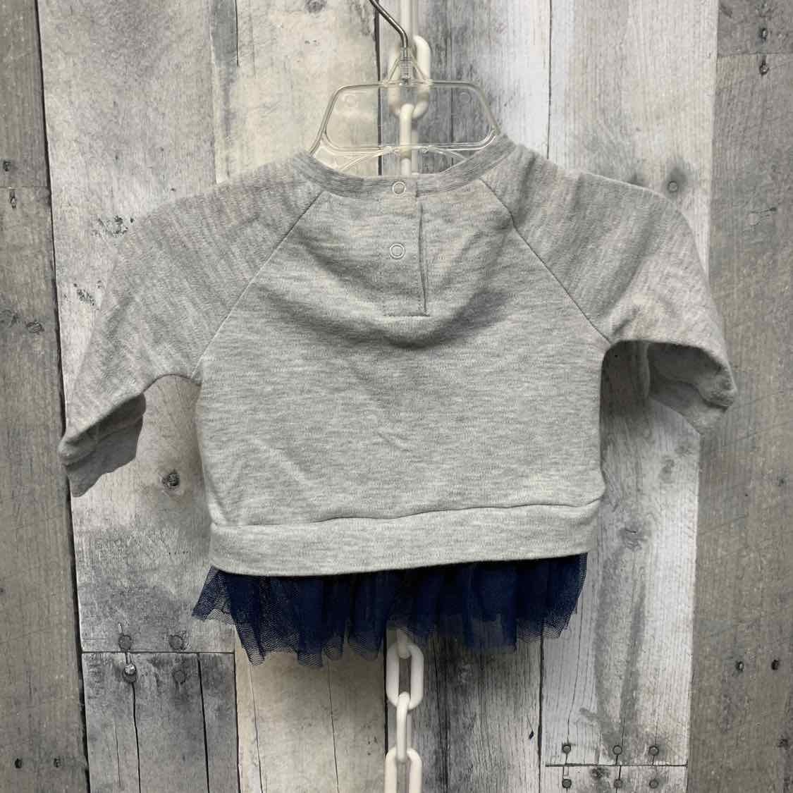 Size 0-3 Months Gray Graphic Holiday Brands Long Sleeve Shirt