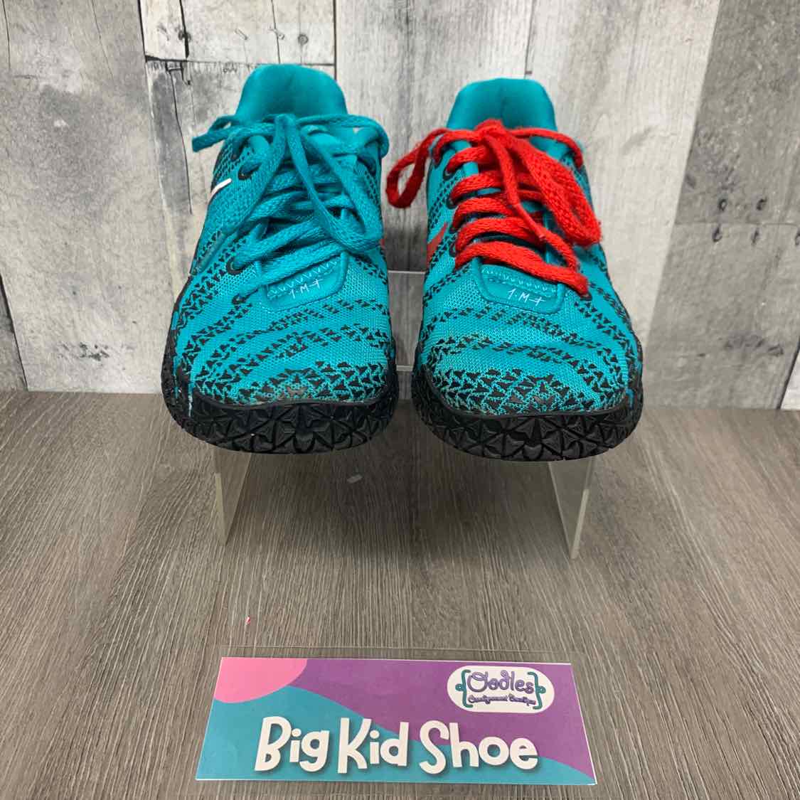 Size 3.5 Teal/Black Sport Brand Sneakers