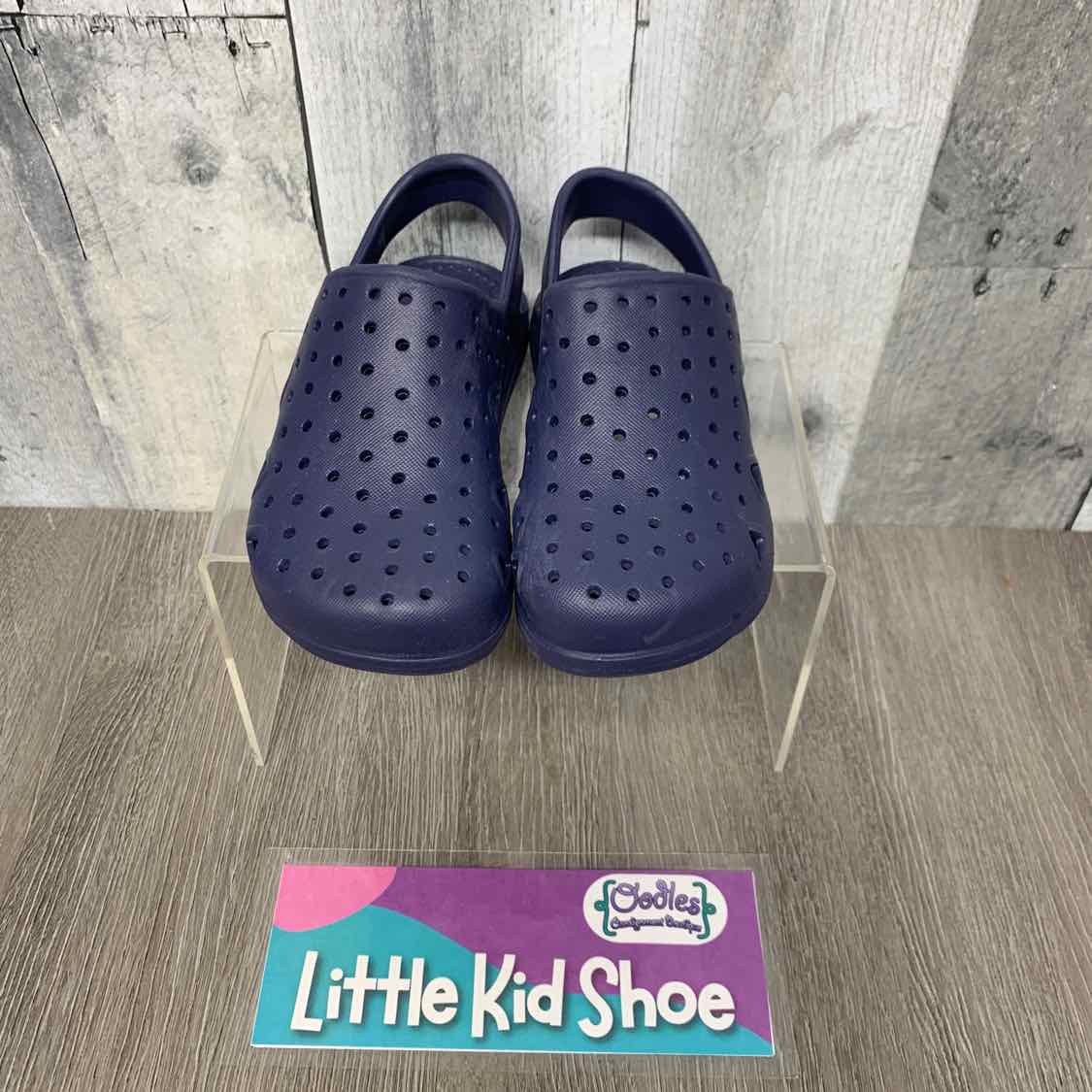 Size 7/8 Navy Totes Water Shoes