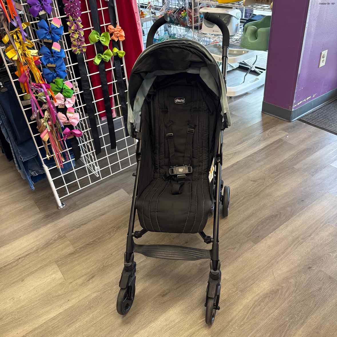 Chicco Black/Teal Lightweight Stroller