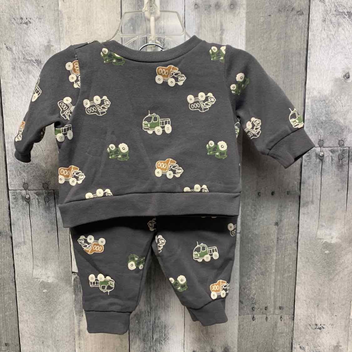 Size 0-3 Months Gray Graphic B Brand Sweats - 2pc