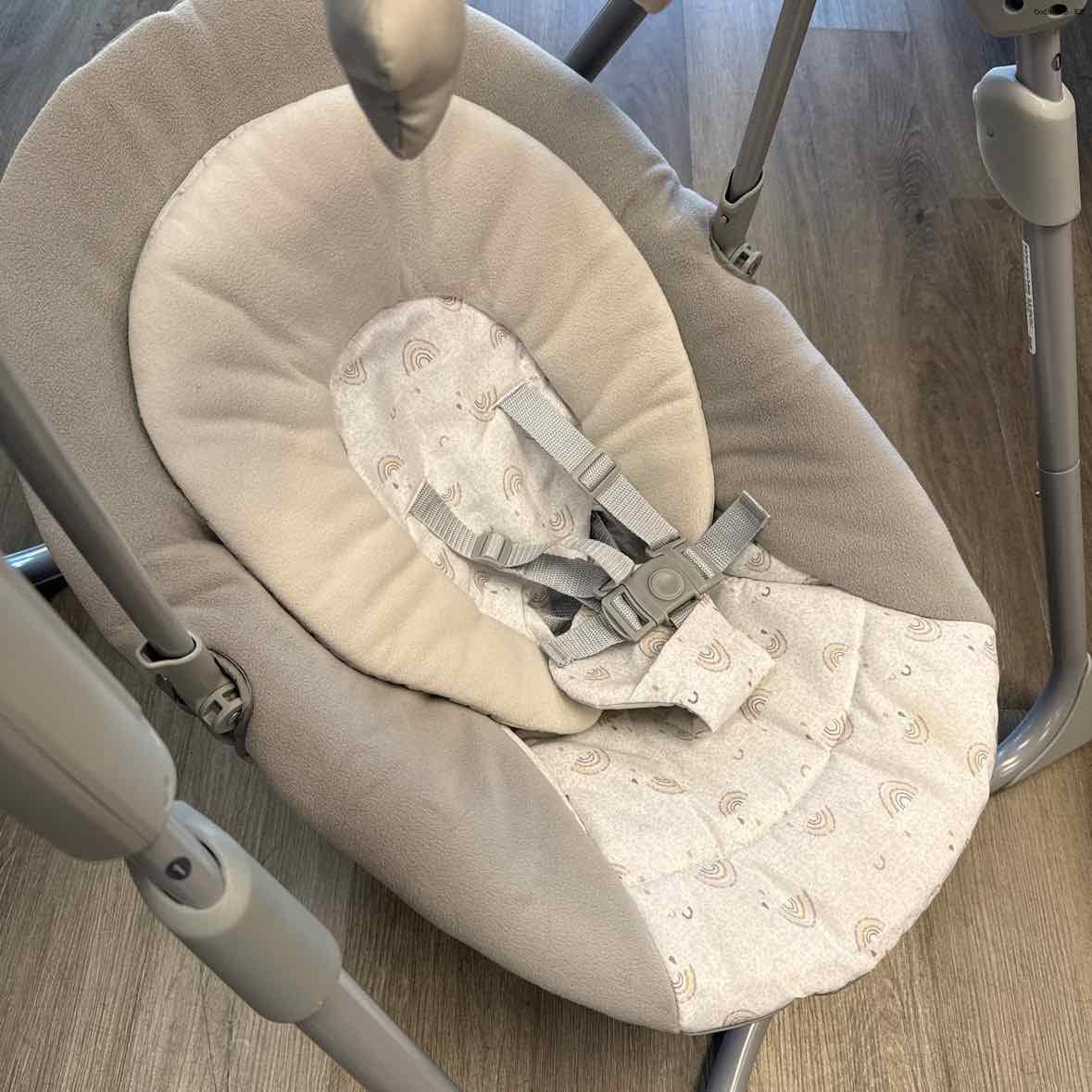 Graco Gray Print Travel Swing