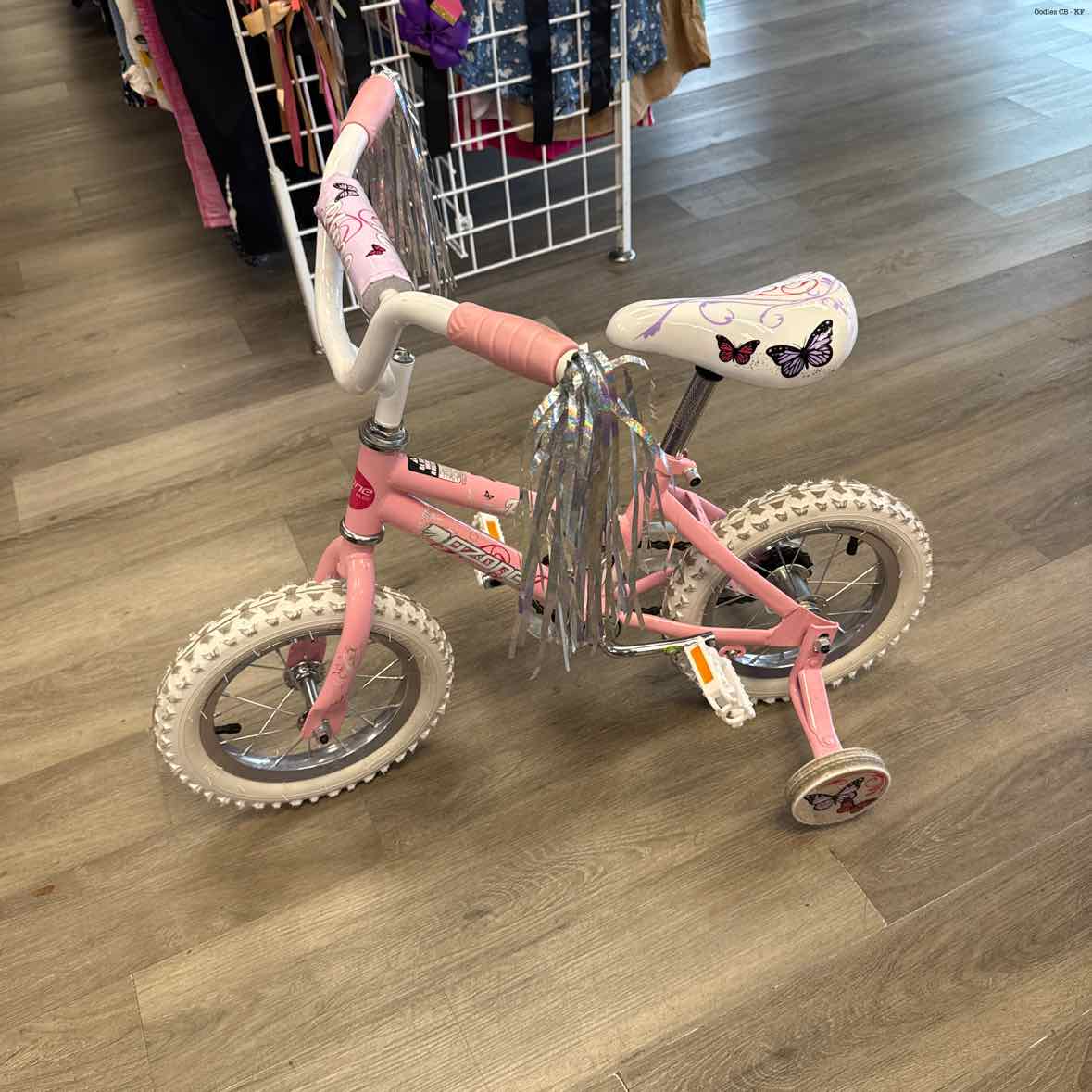 Generic Pink/Silver Bike