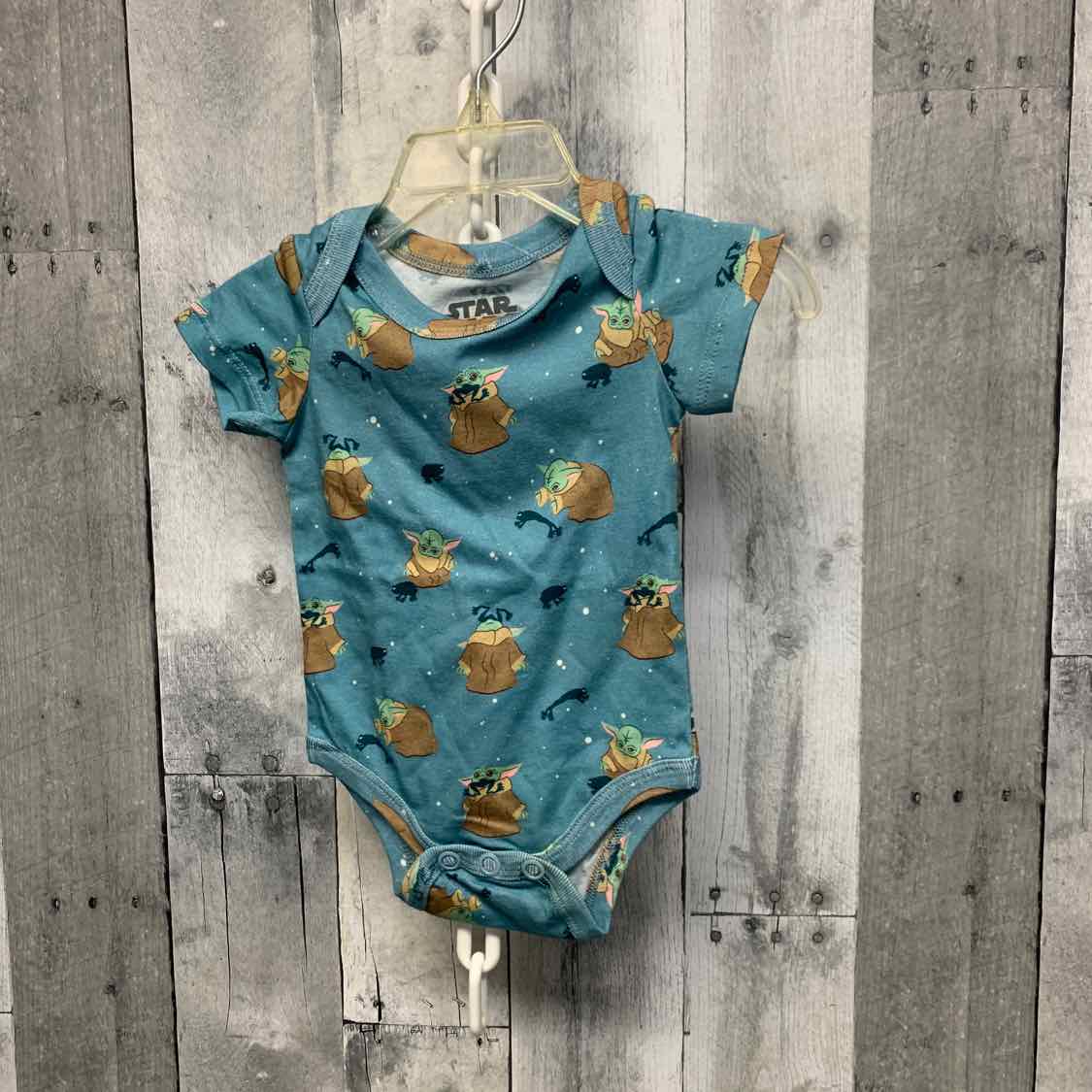 Size 3-6 Months Green Graphic Star Wars Bodysuit