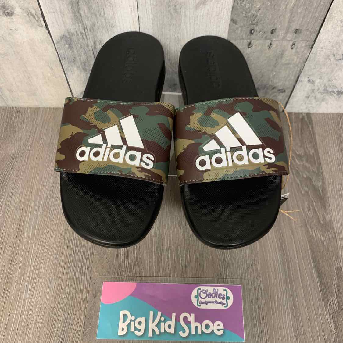 Size 3 Green/Black Sport Brand Sandals