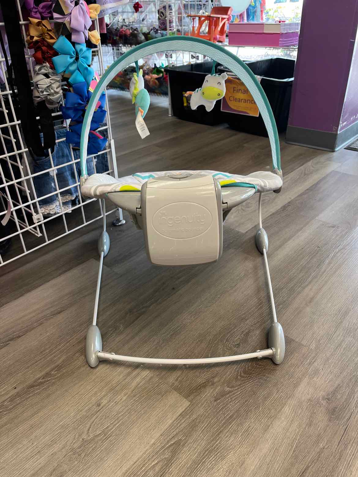 Ingenuity White/Blue Bouncer