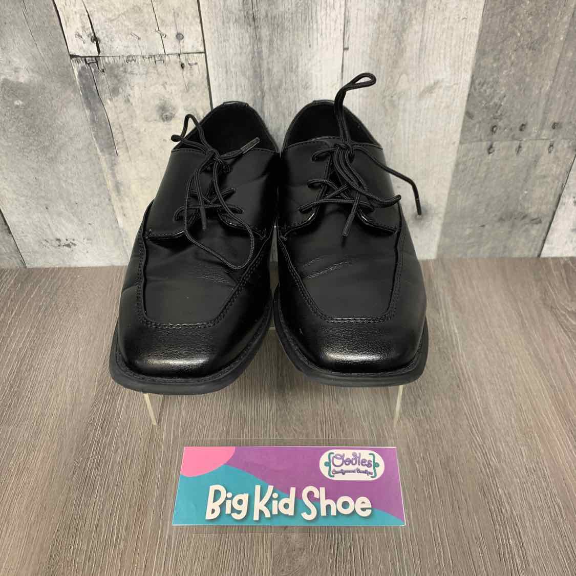Size 5 Black Sonoma Dress Shoes