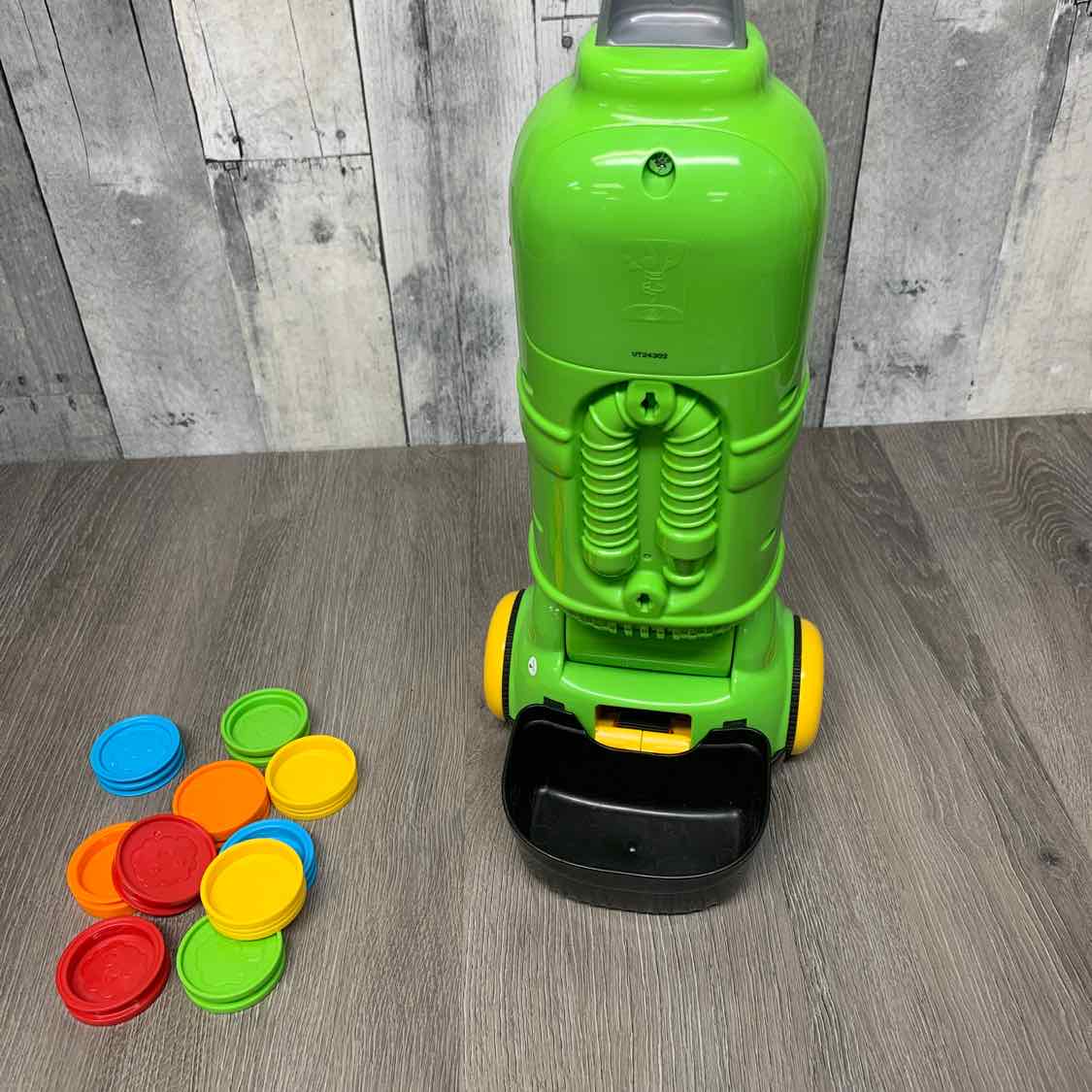 LeapFrog Green/Gray Cleaning Toy