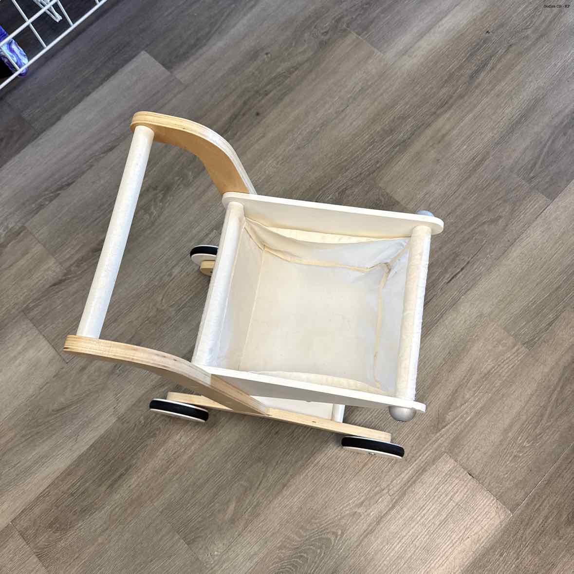 Pottery Barn Kids Tan/White Shopping Cart