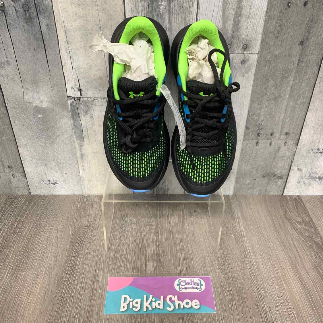 Size 3.5 Black/Green Sport Brand Sneakers