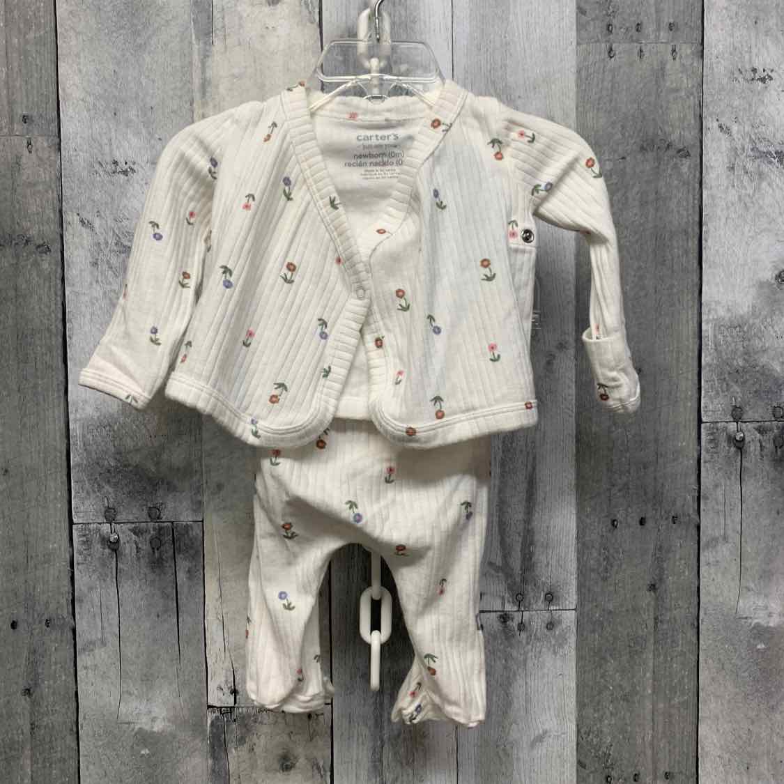 Size Newborn White Floral Print Just One You Shirt/Pants