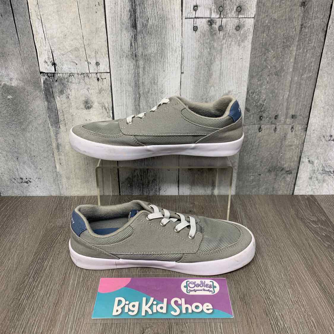 Size 4 Gray Sperry Sneakers
