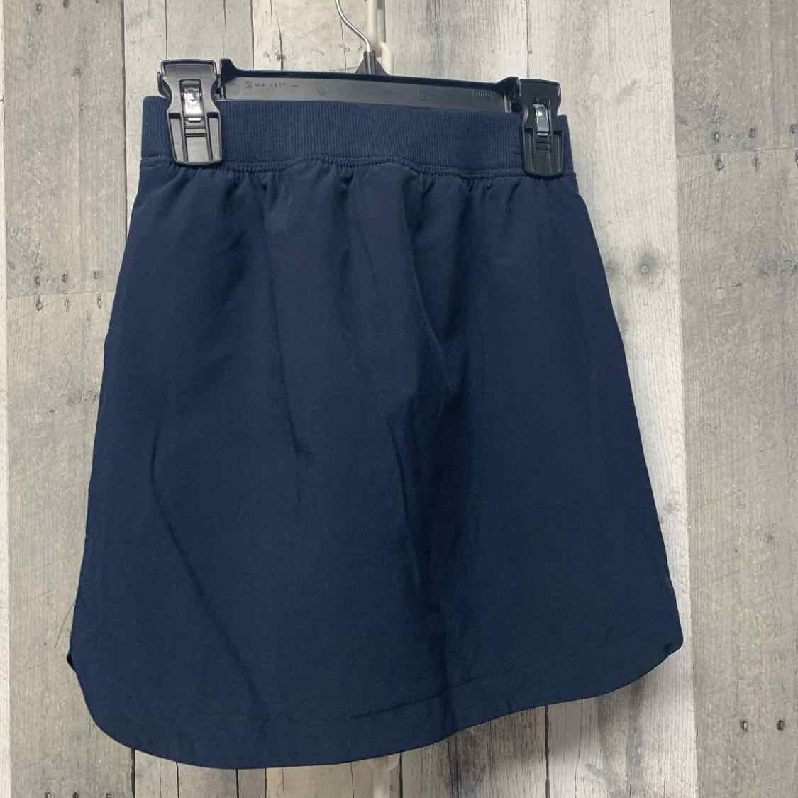 Size 6 Navy Cat & Jack Skirt