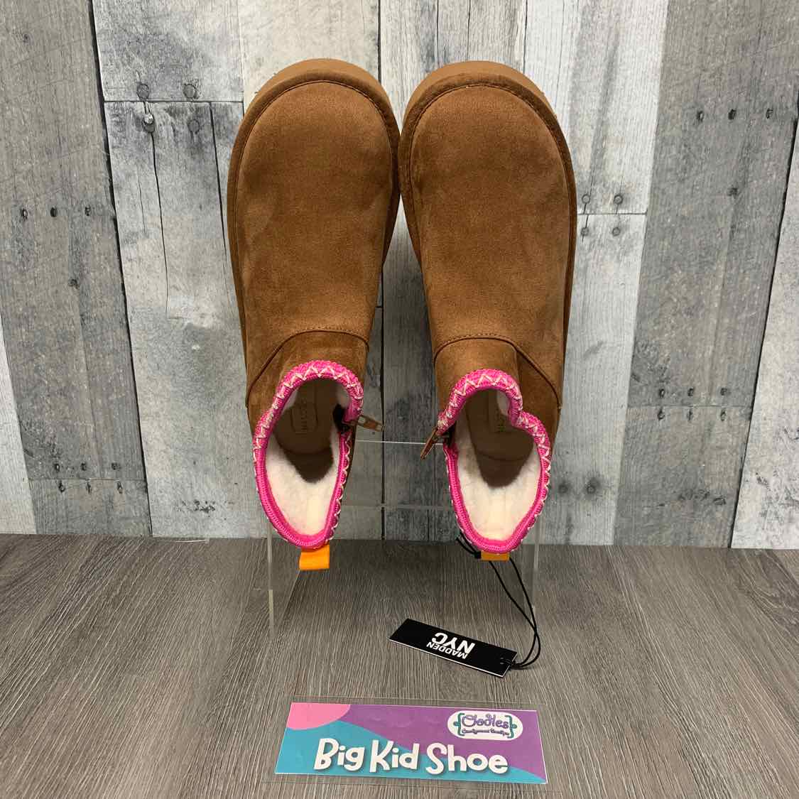Size 6 Tan/Pink B Brand Boots