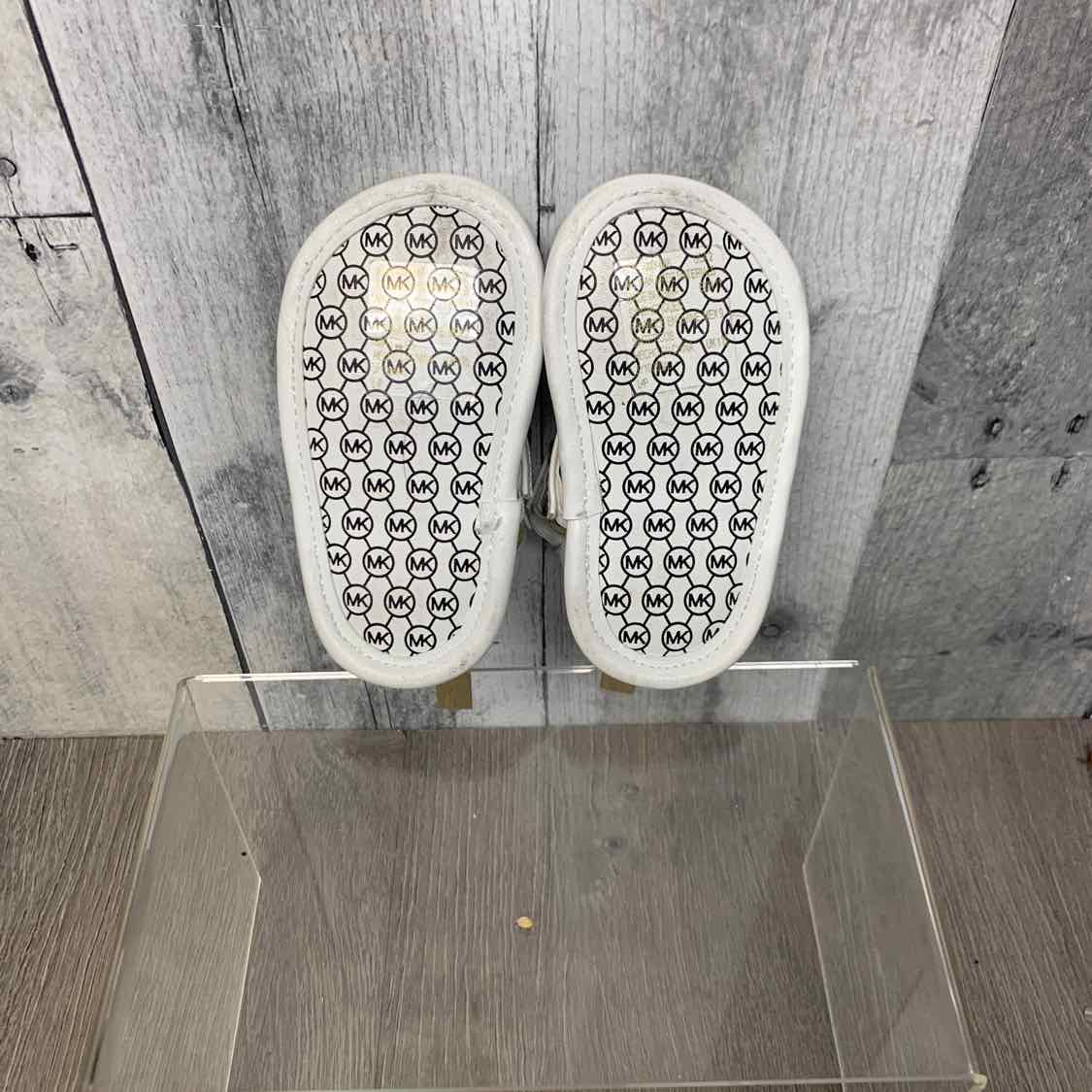 Size 2 White/Gold Michael Kors Sandals