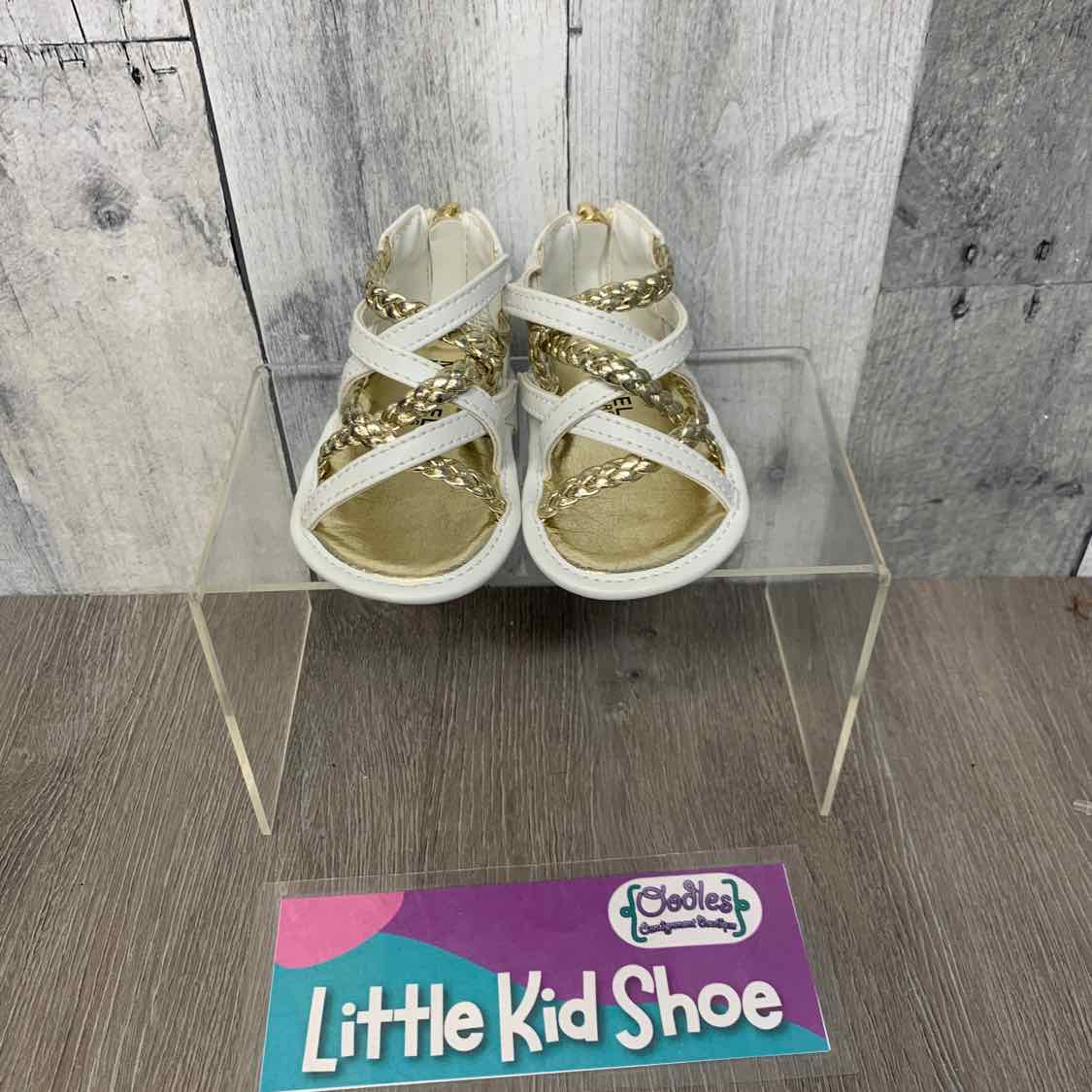 Size 2 White/Gold Michael Kors Sandals