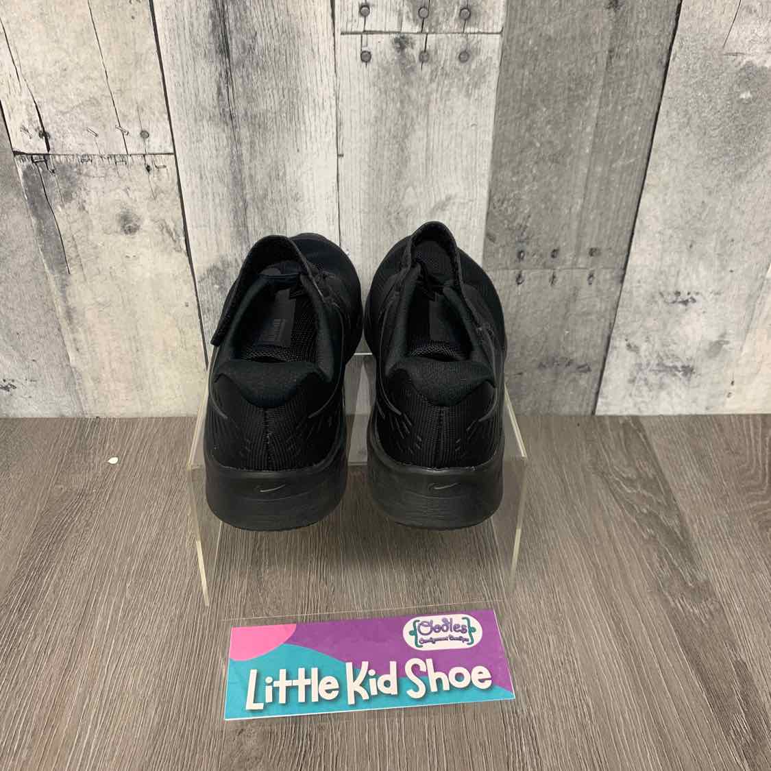 Size 2.5 Black Sport Brand Sneakers