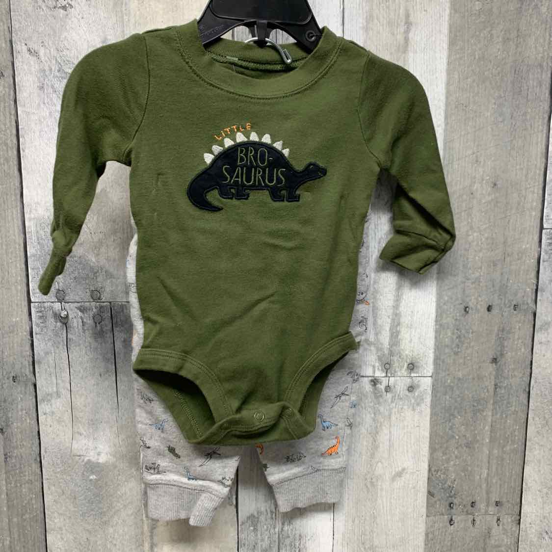 Size 6 Months Green/Gray Carter's Shirt/Pants