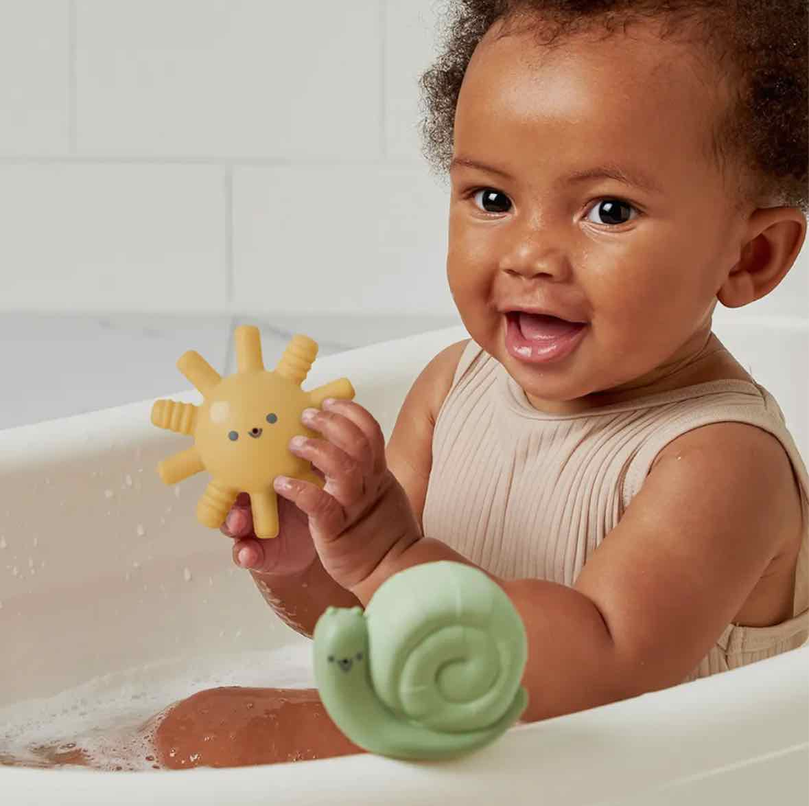 Itzy Ritzy Squirt Bath Toy
