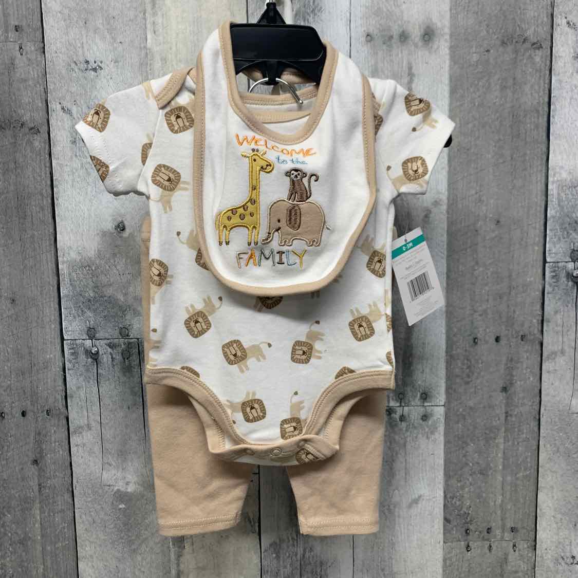 Size 0-3 Months White Print Mid Brand Shirt/Pants