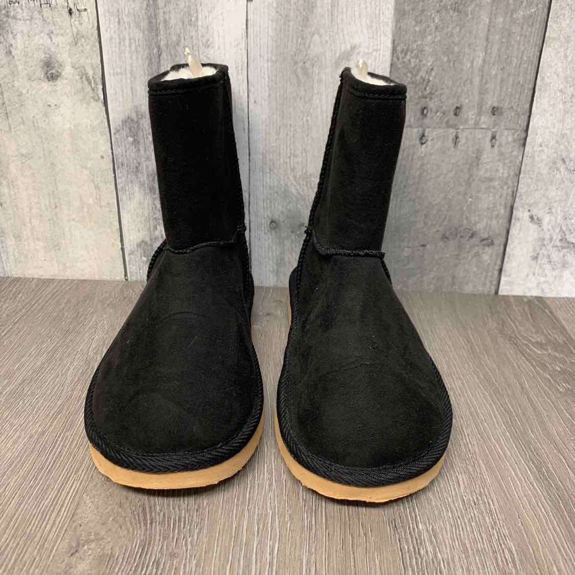 Size 2 Black Old Navy Boots