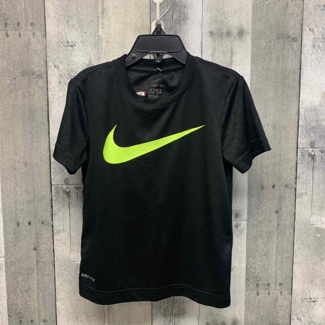 Size 4 Black Graphic Sport Brand T Shirt