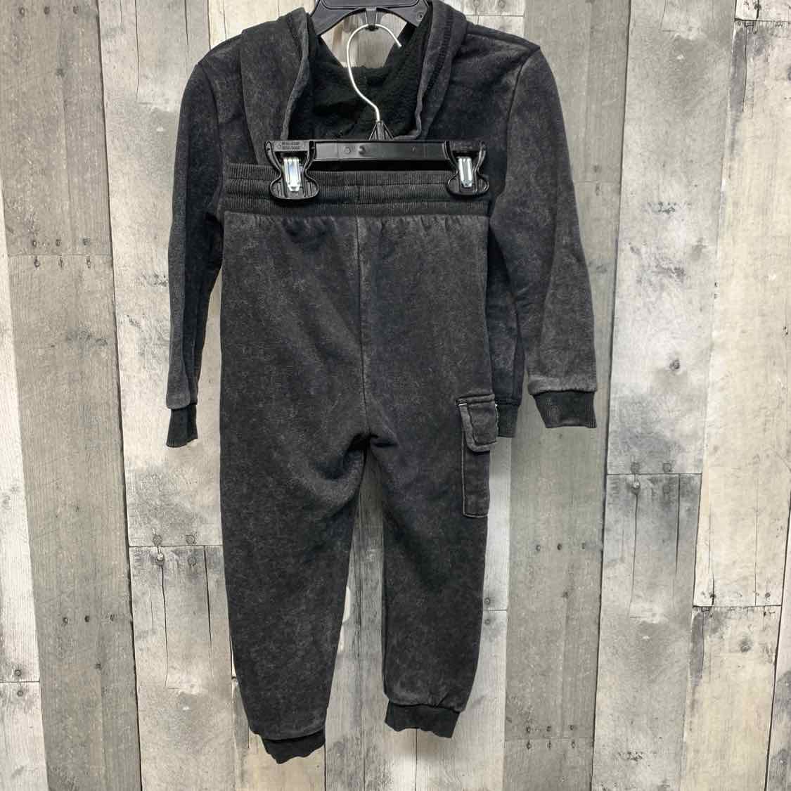 Size 3T Black Graphic B Brand Sweats - 2pc